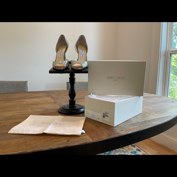 Sold : Jimmy Choo Logan Peep Toe Shimmer Metallic Champagne/Silver Heels (39 ) - Picture 2 of 15